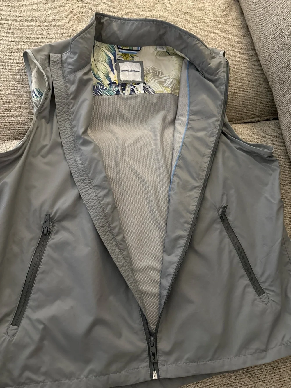Sz L Tommy Bahama Gray Packable Travel Vest used menswear - Picture 10 of 10